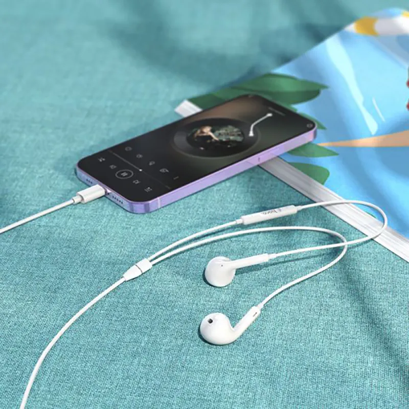 Hoco M111 Digital Lightning Earphone for iPhone - Image 3